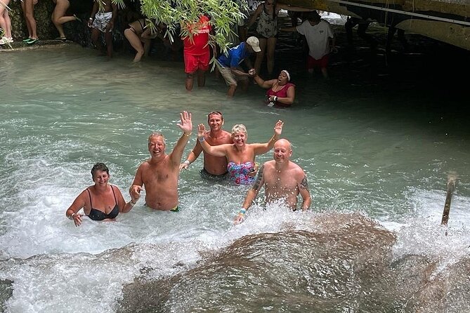 Dunn's River Falls Climb and Beach Include Entry Fee (ᵔᵕᵔ) - Jerk chicken at Scotchies Drax Hall