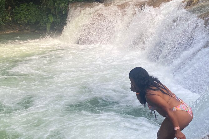 Dunns River Falls and Shopping Tour in Ocho Rios - The drive can add more than transportation