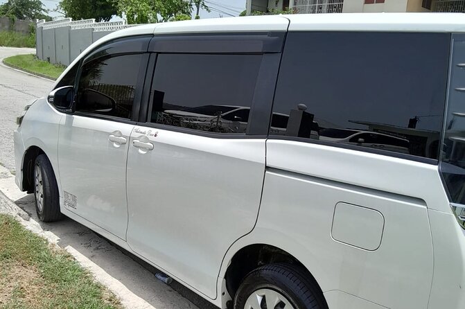 Excellence Oyster Bay Resort Airport Transportation Service - A local welcome, not just a vehicle
