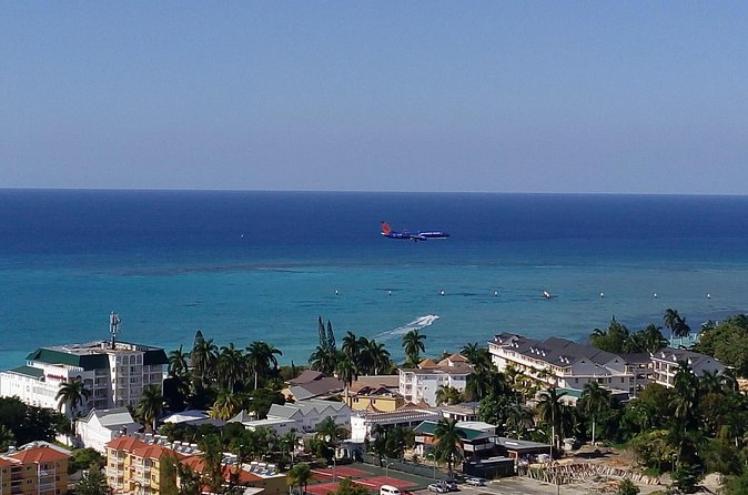 EXCLUSIVE AIRPORT / CRUISE PORT TRANSFER 1-4 Pax - What is included, and what you still need to arrange