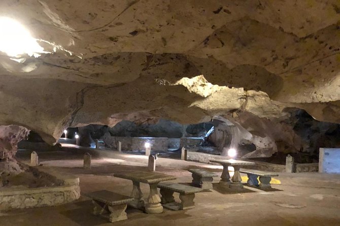Explore Montego Bay Jamaica Private Tour to Green Gratto Cave - Columbus Park gives the route more context