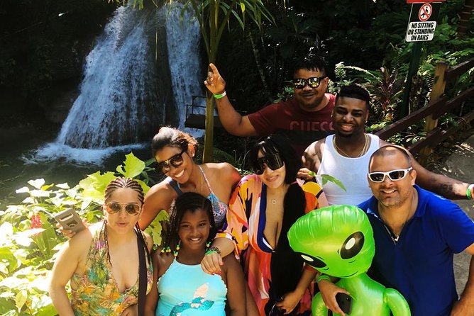 "Explore Scenic Tropical Waterfalls at Blue Hole" - What the three-hour schedule really means