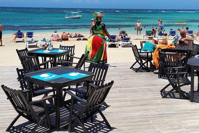 Fantastic Day at Bamboo Blu Beachfront, Ocho Rios - Arriving at the white sand
