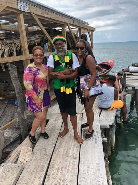 Floyd’s Pelican Bar, Ys Falls and Black River Safari Tour - Black River Safari: A Quiet Cruise with Crocodiles