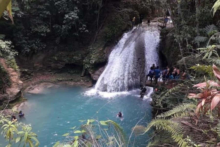 From Ocho Rios: Blue Hole & Dunn's River Falls Tour - Why group size matters at Dunn’s River