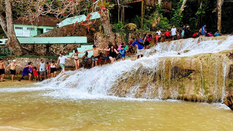 From Ocho Rios / Runaway Bay: Day Trip to Dunn's River Falls - What the rating tells you