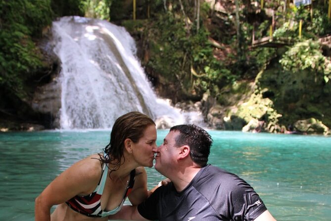 Full-Day Tour of Blue Hole and Dunn's River Falls, Including Fees - Timing, Fitness, and What to Bring