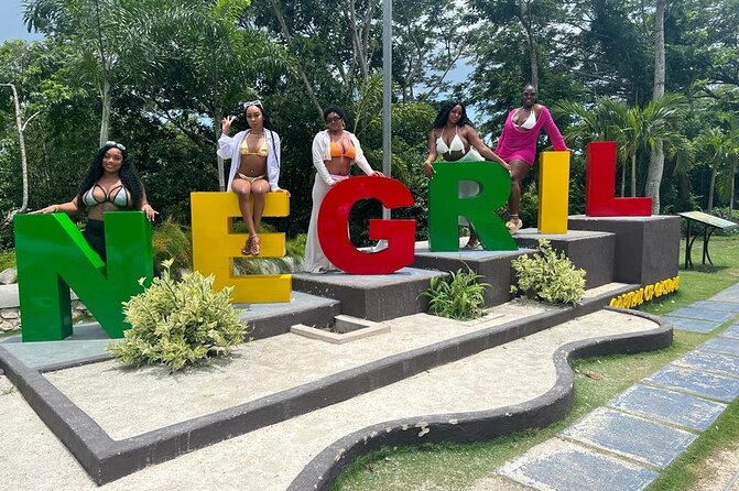 Full Day Tour of Negril Beach: Margaritaville & Rick's Cafe Live - Key details that shape the day