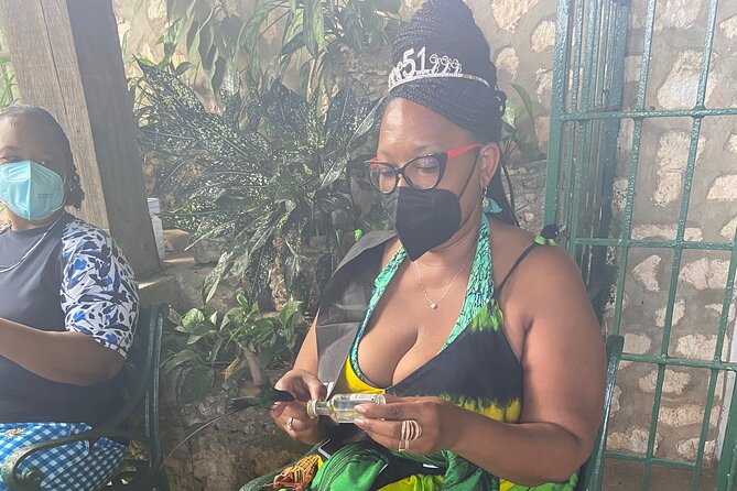 Great River Bamboo Rafting and Bird Sanctuary Combine Tour From Montego Bay - The limestone massage adds a welcome Jamaican touch