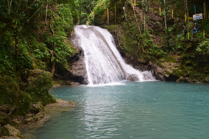 Horse Back Riding and Blue Hole From Montego Bay - Blue Hole: waterfalls, pools, and choice