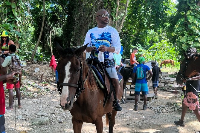 Horseback Riding Adventure in Jamaica - Entering the Ocean With Your Horse