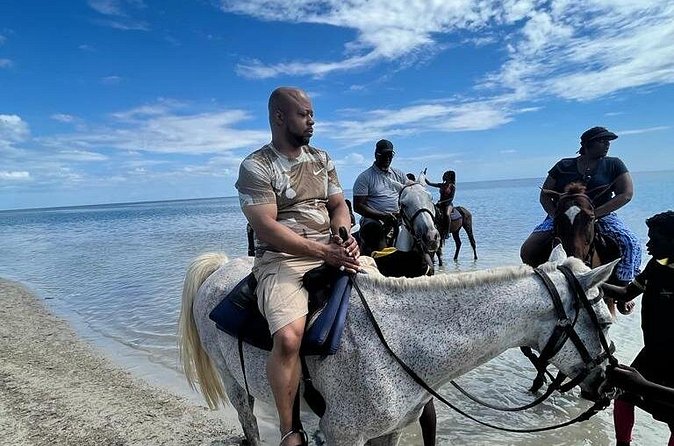 Horseback Riding in the Ocean from Ocho Rios & Runaway Bay - What the guides and driver add