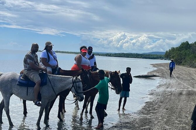 Horseback Riding in the Ocean from Ocho Rios & Runaway Bay - Who will enjoy this outing most?