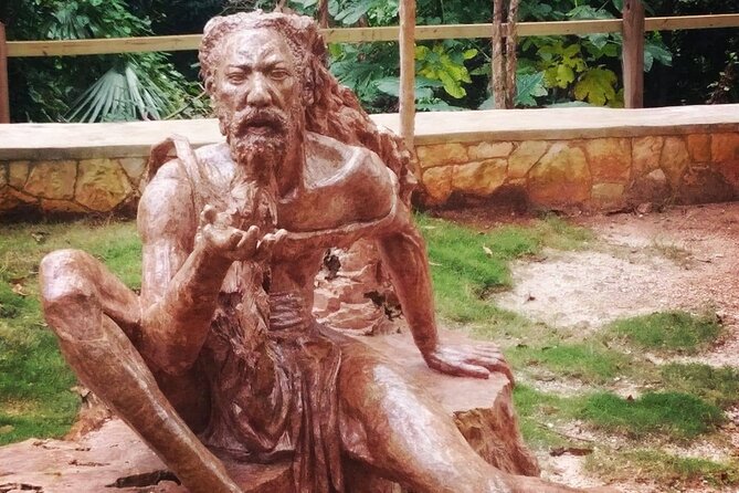 Jamaica Giants sculpture park, art galleries - Sculpture, gardens, and the culture park