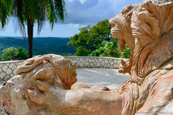 Jamaica Giants sculpture park, art galleries - The ride into the hills sets the tone