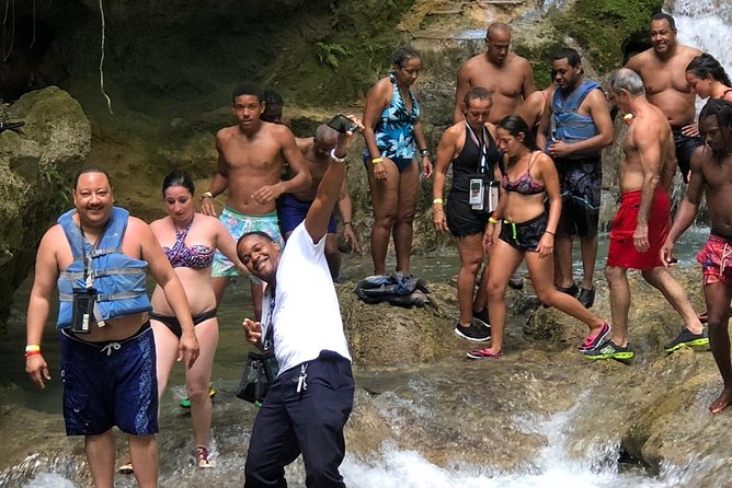 Jamaica Martha Brae River Rafting/Dunn’s River Falls Private Tour - Why this private Jamaica day works