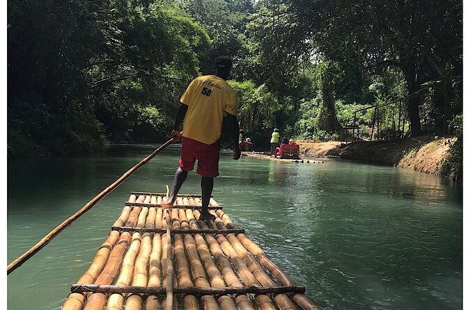 Jamaica’s #1 Bamboo Rafting Experience in Montego Bay + Massage - River vendors and the extra cash question