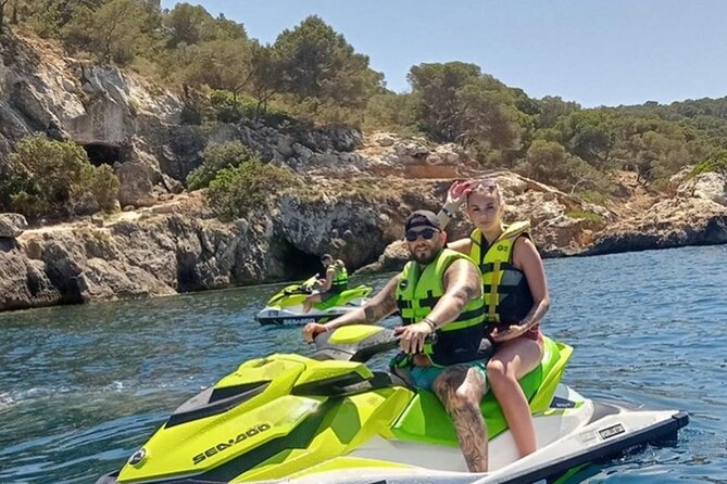 Jet Ski/ Parasailig Water Activity in Montego Bay Jamaica. - Reaching White House for the water activity