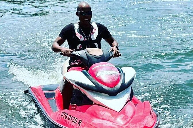 Jet Ski/ Parasailig Water Activity in Montego Bay Jamaica. - What the jet ski portion feels like