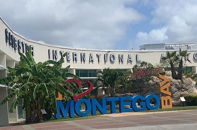 Kingston Airport Pick up/ Drop off (Norman Manley Int) - Timing, luggage, and airport-day planning