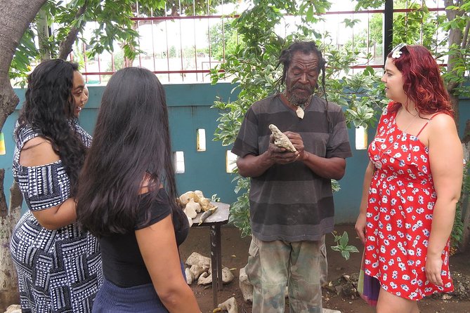 Kingston City Tour (starting in Kingston) - Trench Town, music and neighborhood memory