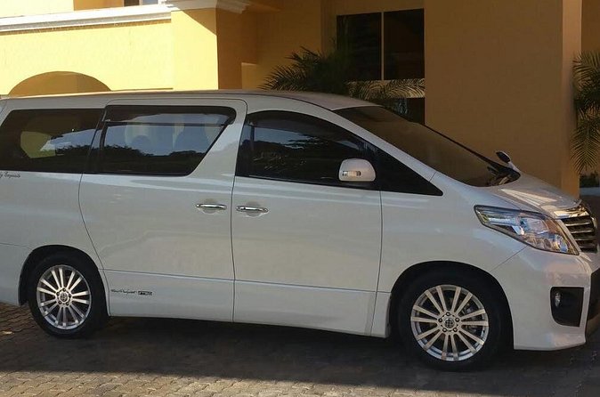 Luxury Bahia Principe Jamaica Private Airport Shuttle - The drivers are part of the experience