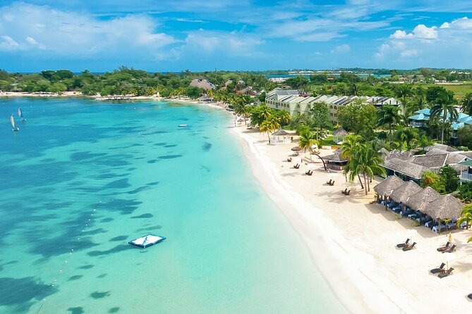 MBJ Airport Private Transfers to any Negril Hotels - The westbound ride to Negril
