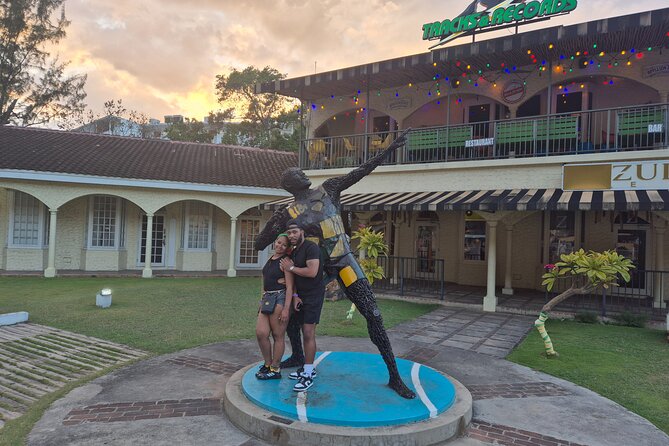 MBJ Private Airport transfer to or from Negril - A short food or market stop can improve the ride