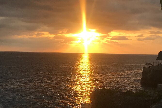 Montego Bay Airport Taxi to Grand Palladium & Spa - Weather and cancellation rules