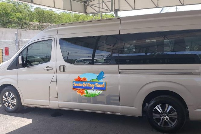 Montego Bay Airport to Grand Bahia Principe Jamaica - What the driver service does well