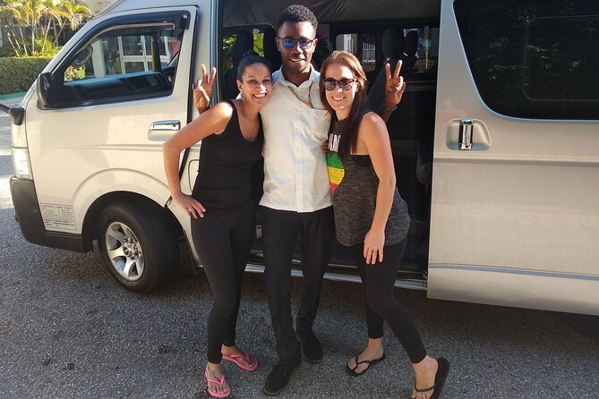 Montego Bay Airport Transfer to and from Hotels in Montego Bay. - Why a private ride helps at Montego Bay Airport