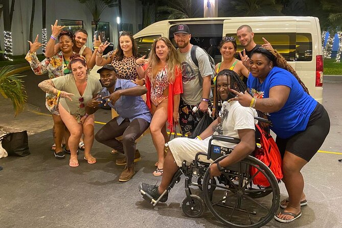 Montego Bay Airport Transfer to/from Resorts in Montego Bay - Meeting your driver at Sangster International Airport