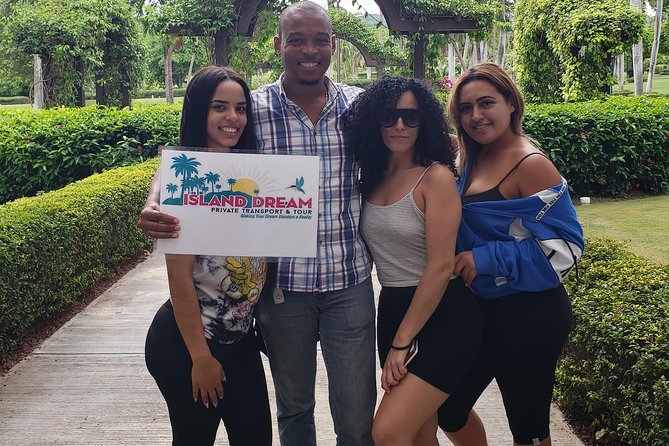 Montego Bay Airport Transfer to Hilton Rose Hall - A direct 15-minute ride to Hilton Rose Hall