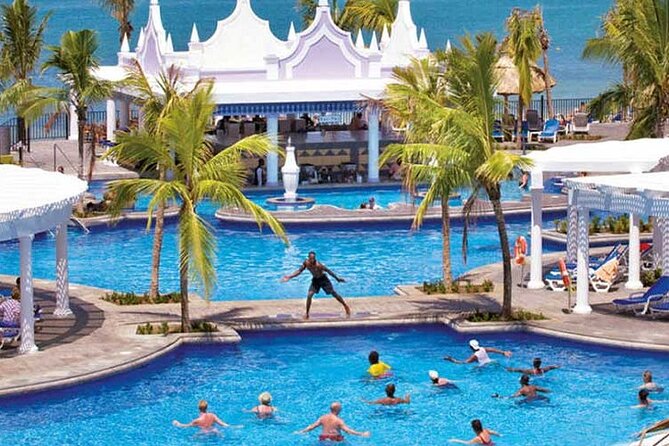 Montego Bay Airport Transfer to Hotels in Montego Bay or Falmouth - The Human Side: Kadesha’s Friendly Service