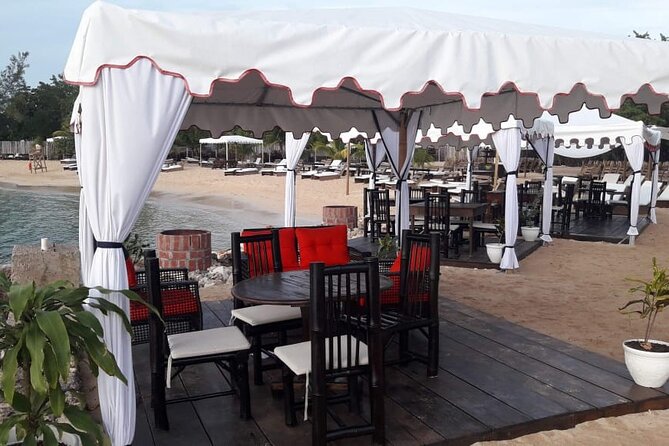 Montego Bay: Bamboo Beach Club VIP Access with Lunch & Cocktails - Swimming, reggae, and the beach atmosphere