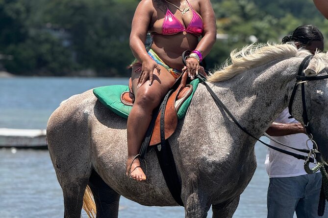 Montego Bay Beach Horseback Riding Tour - The short orientation before you mount