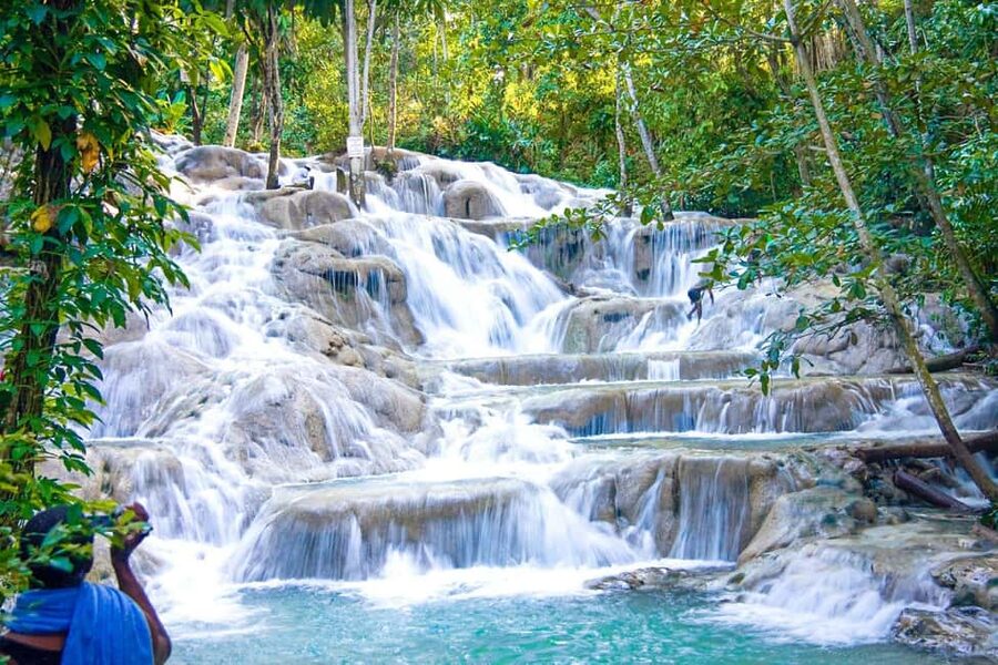 Montego Bay: Blue Hole, Dunn’s River, and Beach Club Trip - Key points to know before booking