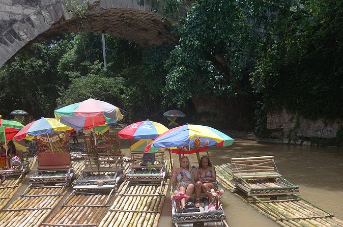 Montego Bay City, Community, Culture Tour & Rafting-Transfer Only - Jamaican food and the choice of a local restaurant