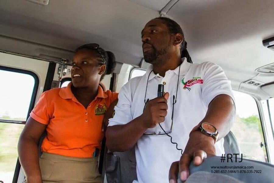 Montego Bay: City Highlights and Souvenir Shopping Tour - The Hip Strip is Montego Bay in postcard form
