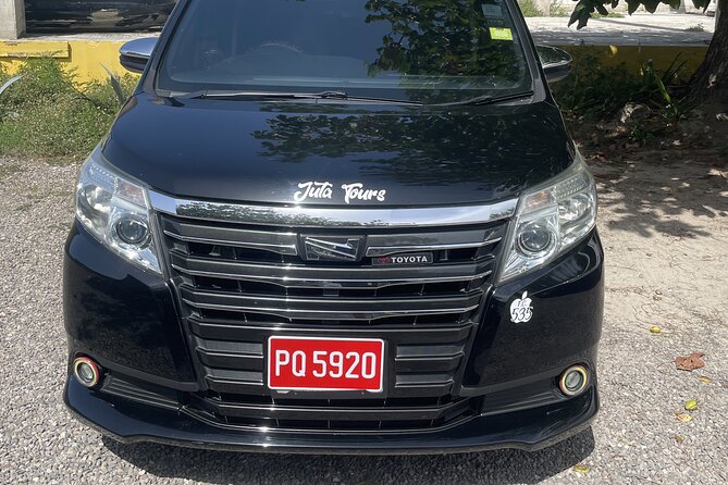 Montego Bay Hotels Airport Private Transfers - Beyond the airport: nightlife and evening rides
