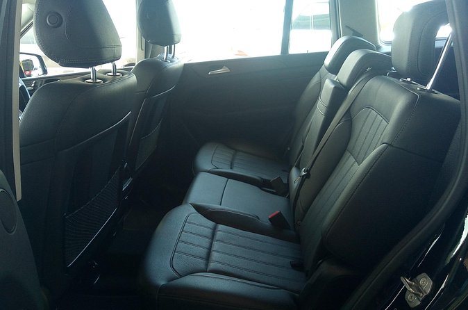 Montego Bay Hotels Private Airport Transfer from Montego Bay(MBJ) - The Red Stripe welcome and included extras