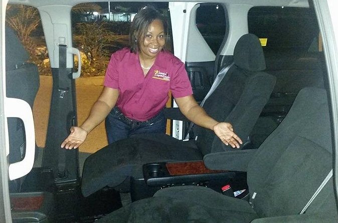 Montego Bay Hotels Private Transfer To & From MBJ Airport - Round-trip service for a less stressful departure