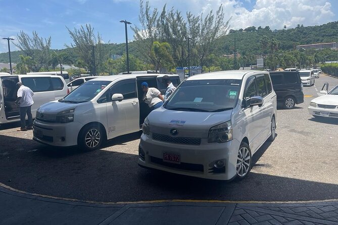 Montego Bay Hotels Private Transfers - From MBJ arrival hall to the Vacation Tours meeting point
