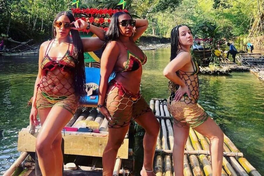 Montego Bay, Jamaica: Bamboo Rafting with Foot Massage - What makes the scenery worthwhile