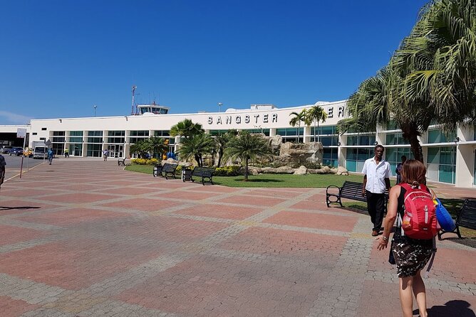 Montego Bay Ocean Coral Spring/Eden Bay Private Airport Transfer - The drivers are part of the experience