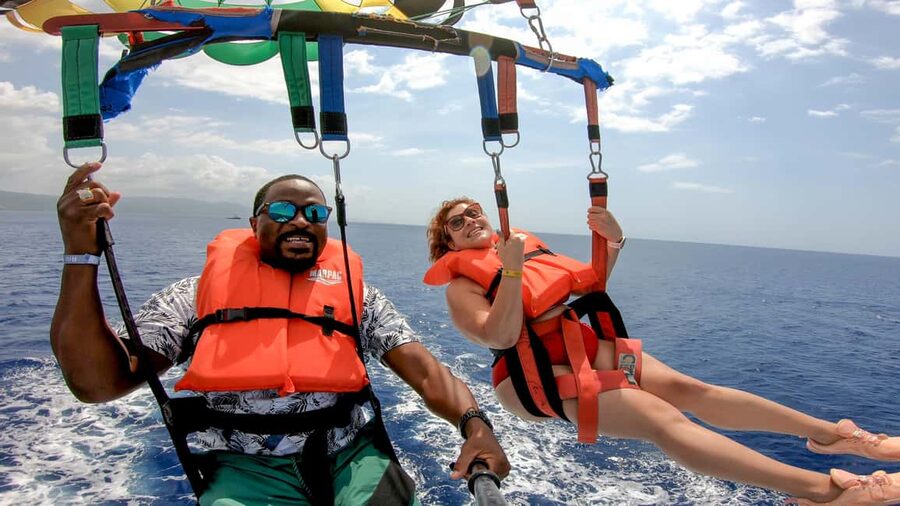 Montego Bay: Parasailing and Jet Ski Combo with Pickup - What You Get for $165 in Montego Bay