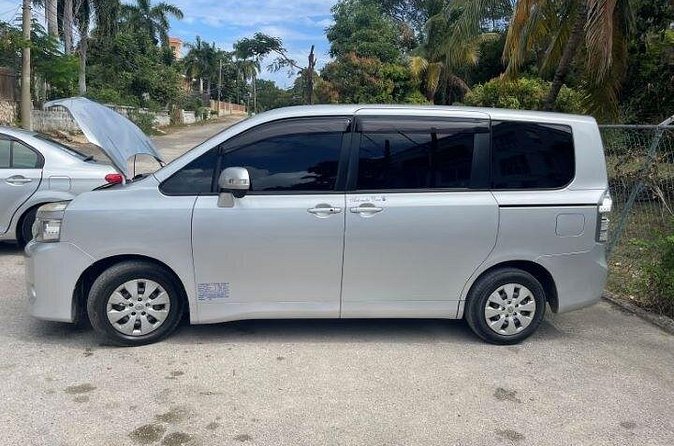 Montego Bay Private Airport Transfers - Round Trip - What the brief tour adds to a basic transfer