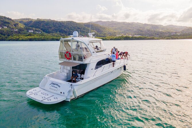 Montego Bay Private Yacht Tour with Open Bar and Lunch - What the $2,500 price really buys you