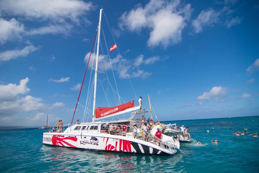 Montego Bay: Reggae Catamaran 18+ Cruise with Open Bar - Open Bar, Rum Punch, and Appetizers