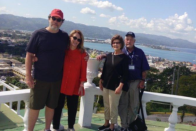 Montego Bay Scenic Tour - St James Parish Church in a 10-minute visit